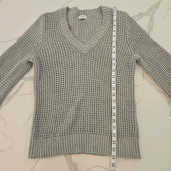 J. Crew V-Neck Long Sleeve Cotton Knit Sweater Gray Womens Size Medium - Picture 9 of 9